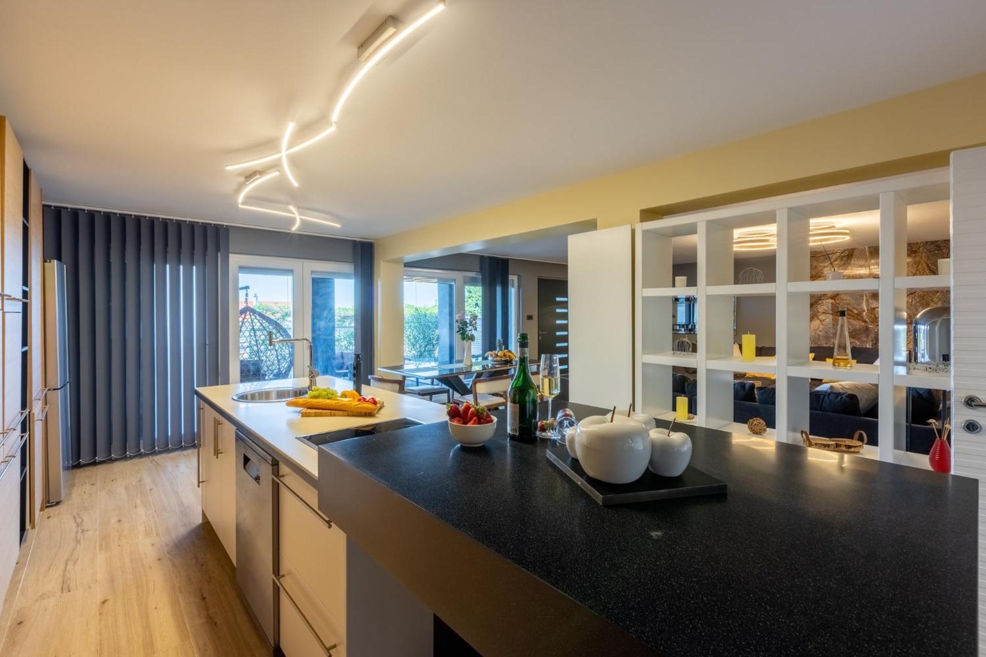 Panoramica Apartment With Whirlpool Цриквениця Екстер'єр фото