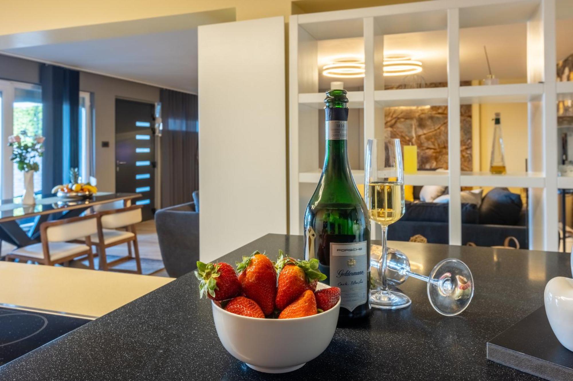 Panoramica Apartment With Whirlpool Цриквениця Екстер'єр фото